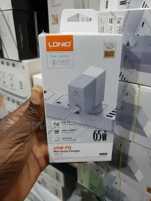 LDNIO Type-C Wall Charger With UK Plug A2620c- 65W - White