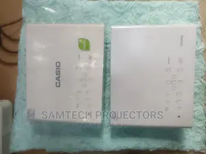 UK USED Projector Way No Dey Use Lamp (CASIO)With HDMI Ports