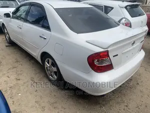 Toyota Corolla Sedan 2004 White