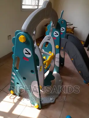 Quality Adjustable Height 5in1 Music Playground