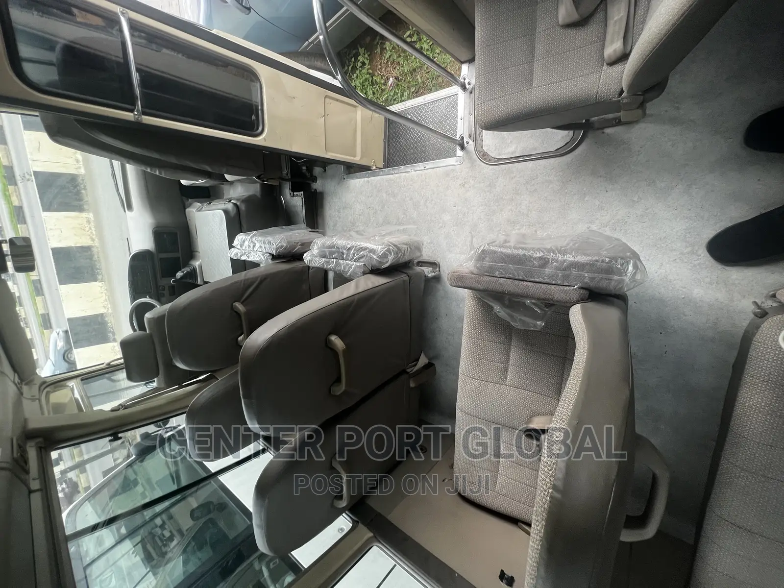 Toyota Coaster 2017