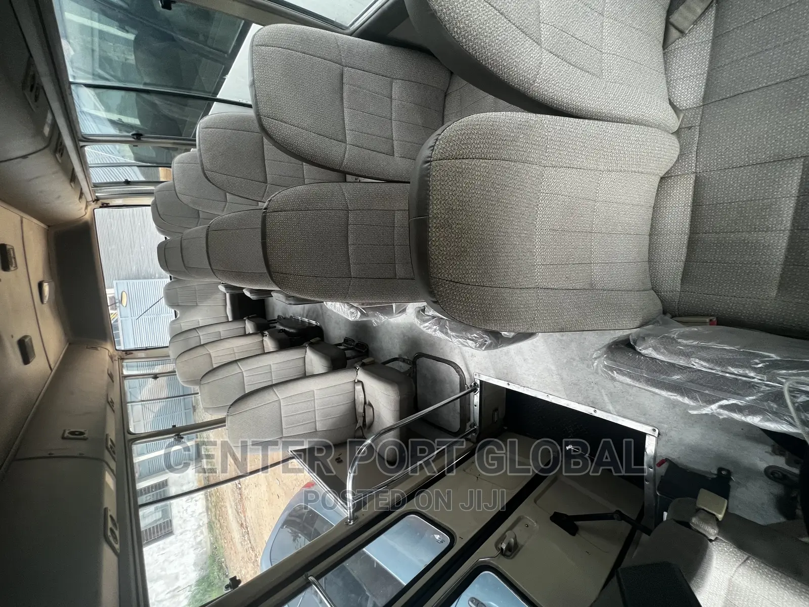 Toyota Coaster 2017