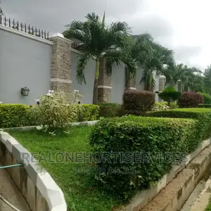Horticulturist for Your House, Office's and Landscape Man