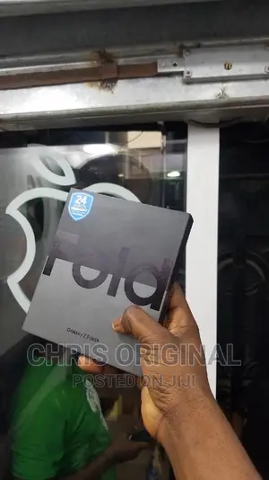 New Samsung Galaxy Z Fold4 256 GB Black