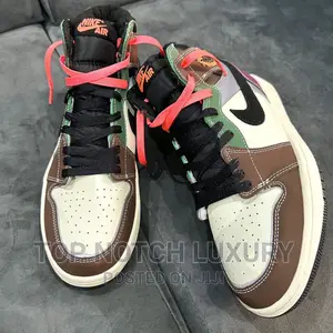 *Air Jordan 1 Retro High Og “Handcrafted