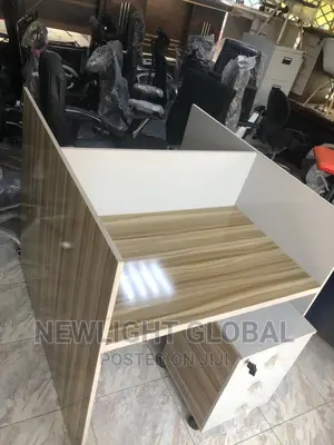 Work Station Table