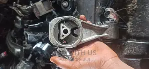 Engine Seat for Support Juke