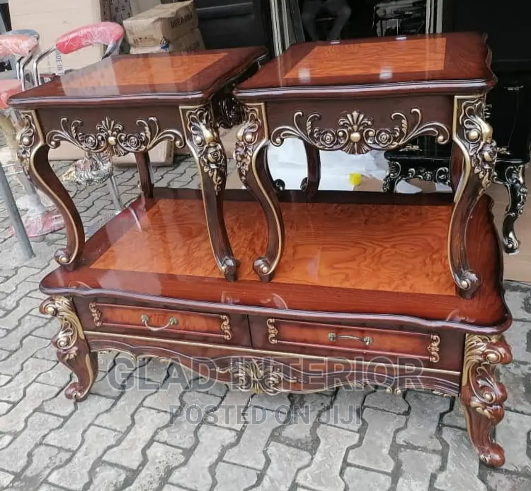 Royal Center Table