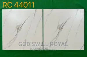 White Carara 40/40cm