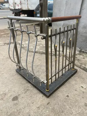 Aluminum Handrail Design