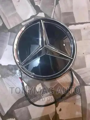 Mercedes-benz Glk,C300,Ml350,Gle,Cla Front Grille Light