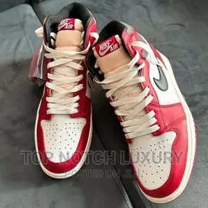 Air Jordan 1 Retro High Og ‘86 “Chicago - Lost and Found