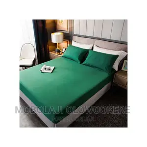 Fitted Sheet Mattress Protector With 4 Pillowcases-Green