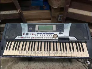 Yamaha PSR 550 Electronic Keyboard