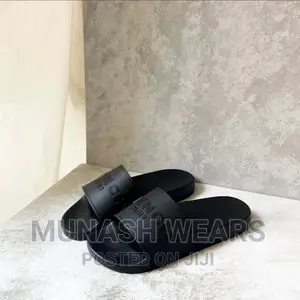 Givenchy Luxury Slide
