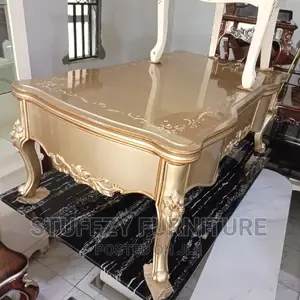 Royal Center Table With 2 Side Stools