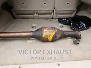 Centre Catalyst Lexus RX330 and Highlander 2005