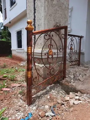 Curly Cumbi Flower Wrought Iron Rail