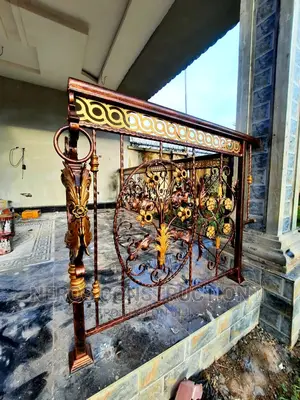 China Rosette and Emoney Cumbi Wrought Iron Rail