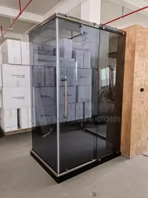 Shower Cubicle With 8mm Glass Thickness