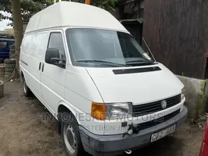Volkswagen Transporter 2002 White
