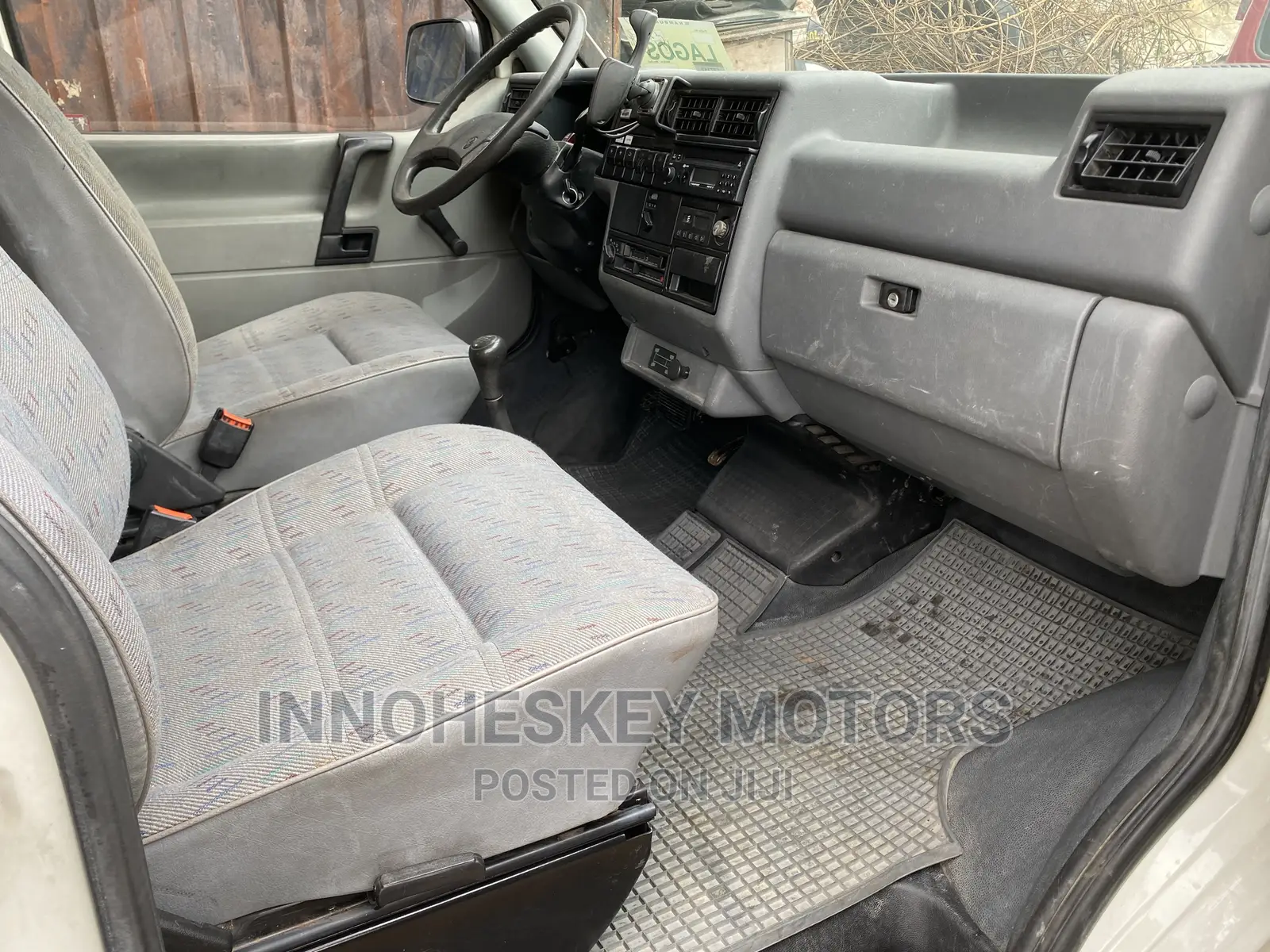 Volkswagen Transporter 2002 White
