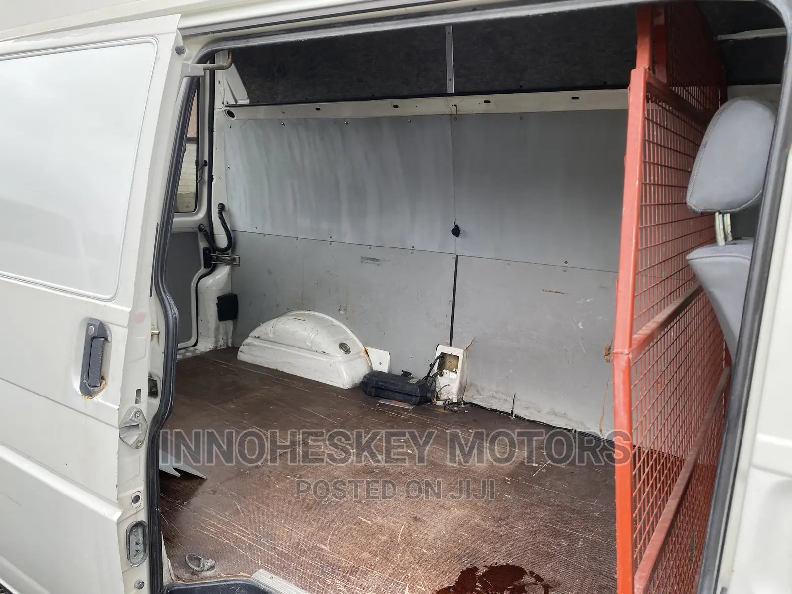Volkswagen Transporter 2002 White