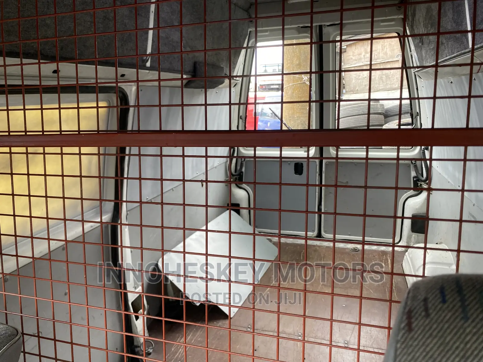 Volkswagen Transporter 2002 White
