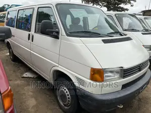 Volkswagen Transporter 2000 White