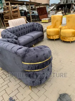 Quality Complete Set of 7 Seaters Upholstery Padded Chair