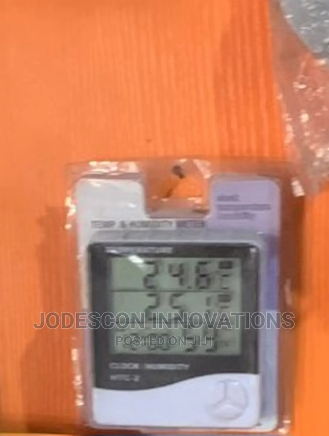 Humidity and Temperature Measuring Device
