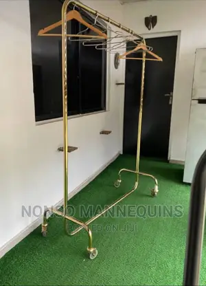 Single Sided Gold Cloth Rack With Wheels