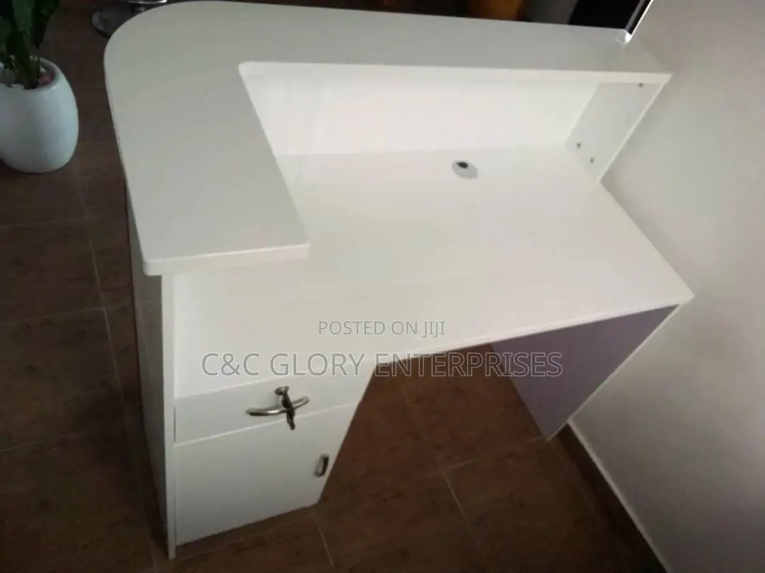 Reception Desk (Quality)