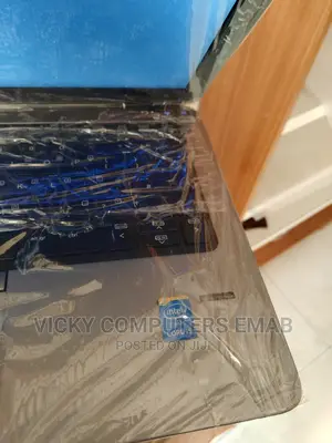 Laptop HP EliteBook 820 G1 8GB Intel Core I5 SSD 256GB