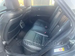 Toyota Avalon XLE 4dr Sedan (3.5L 6cyl 6A) 2014 Gray