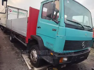 Mercedes Pick Up 1117