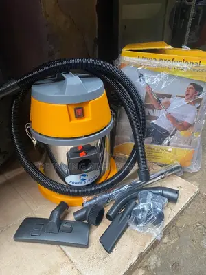 Quality Wet and Dry Vacuum Cleaner With Iron Huck 20l