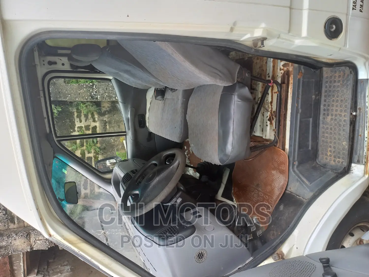 Ford Transit 2000 White
