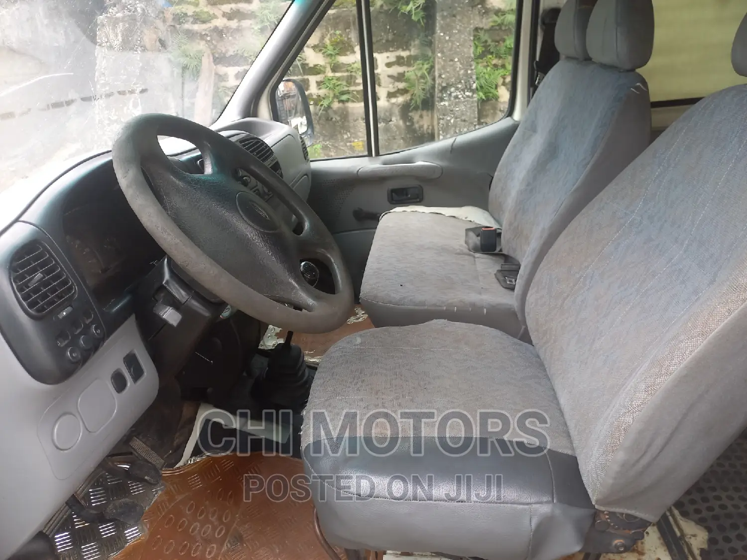 Ford Transit 2000 White