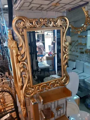 Executive Mirror