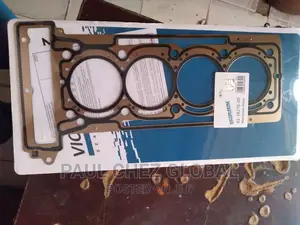 Top Cylinder Head Gasket Mercedes Benz 270