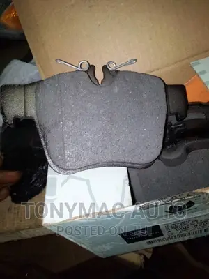 Mercedes-Benz C300 2015-2016 Brake Pads