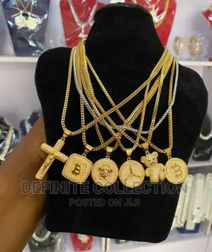 New Ice Luxury Neckpiece