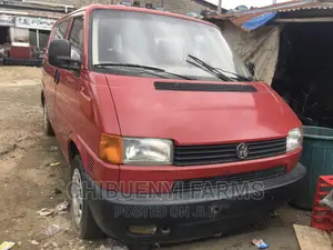 Volkswagen Transporter 2003 Red
