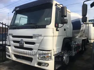 Howo Concrete Mixer Truck (10 Tyres)
