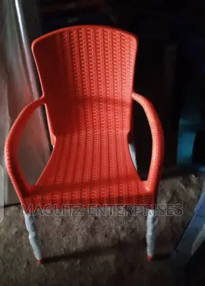 Quality Plastic Chairs Pink
