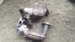 Manifold Catalyst Ford Escape 2006