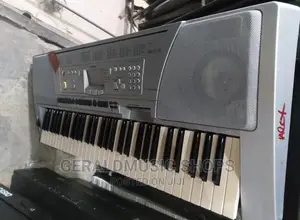 UK Used Yamaha PSR-450 Keyboard