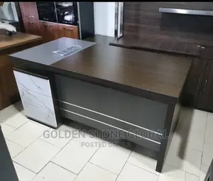 High Quality Executive Office Table.