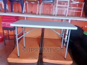 Foldable Plastic Table, Four Feet Length.